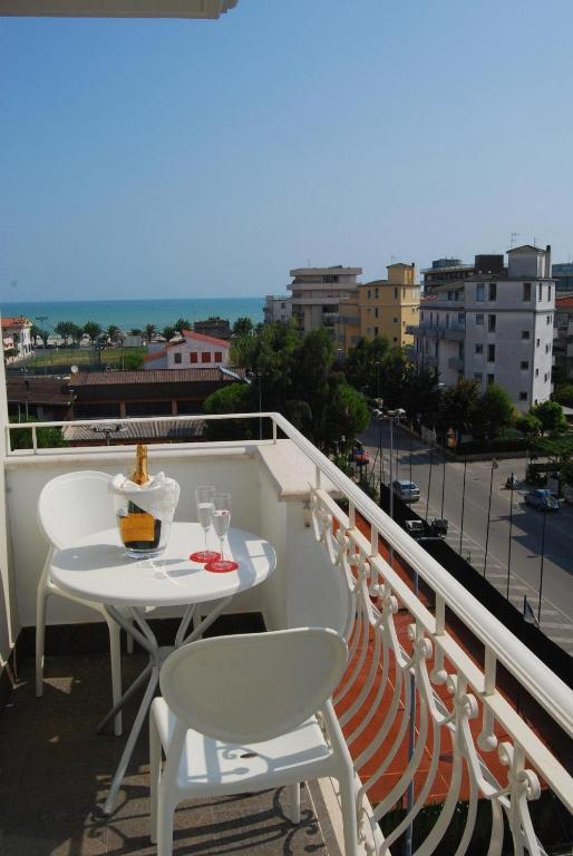 Olympus Resort Alba Adriatica Exterior photo